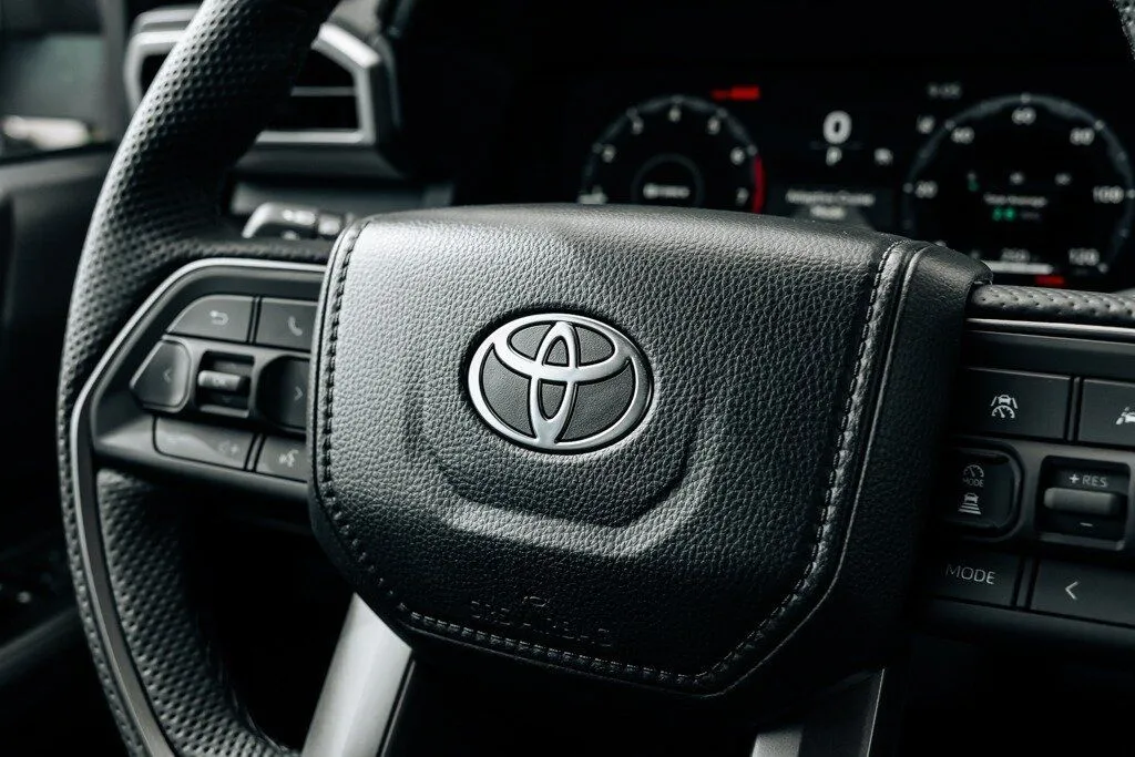 Toyota Tacoma photo 28