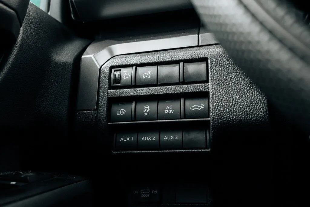 Toyota Tacoma photo 30
