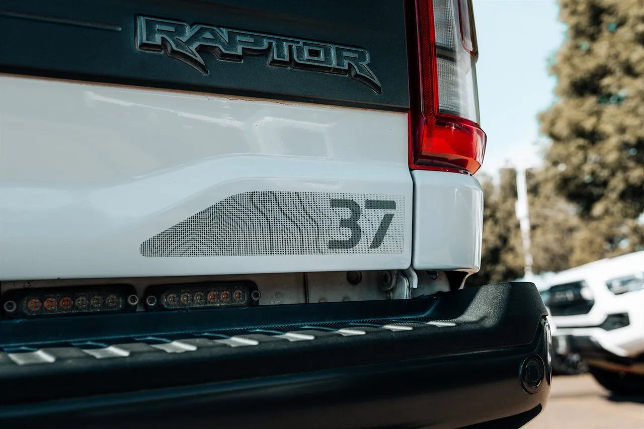 Ford F-150 photo 17