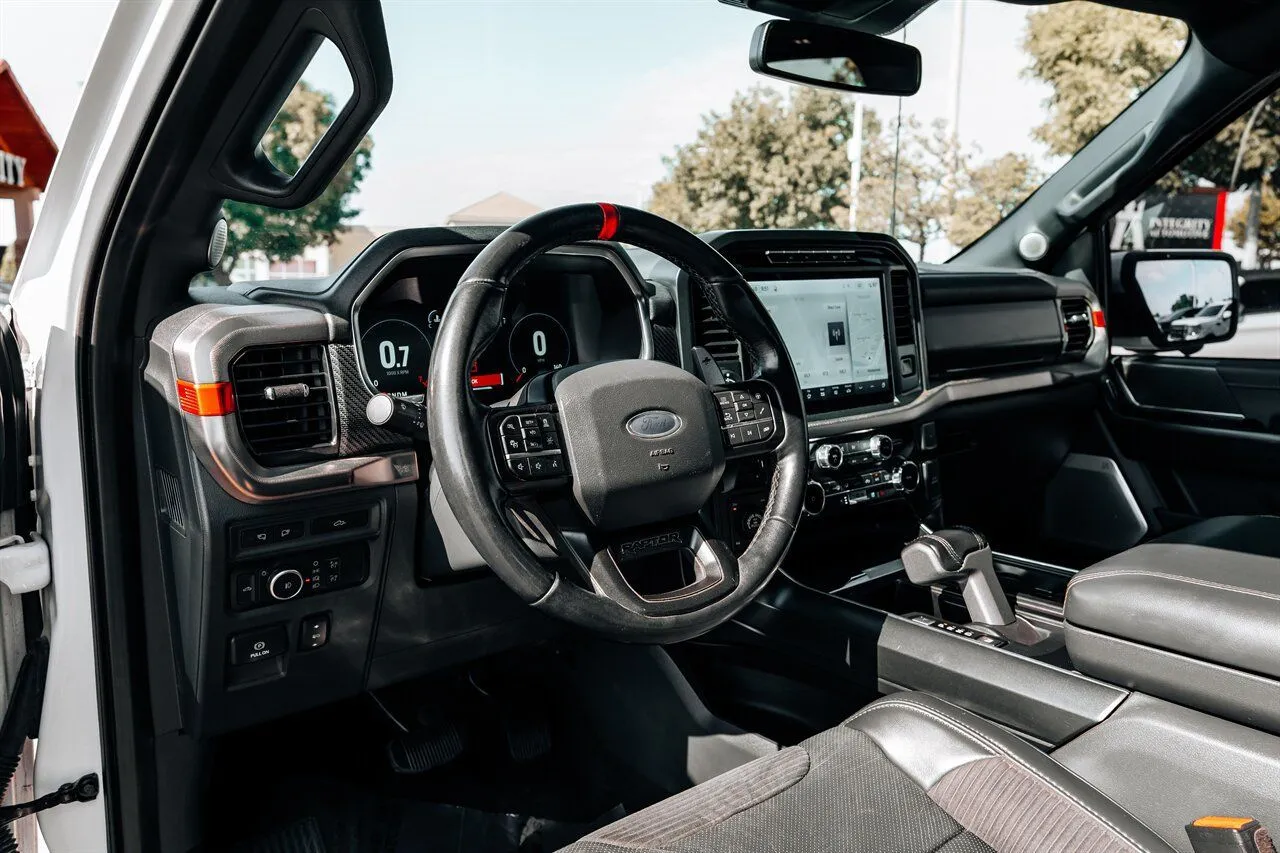 Ford F-150 photo 19