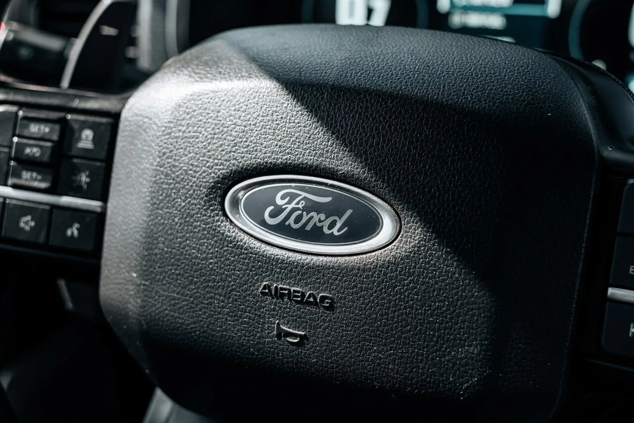 Ford F-150 photo 28