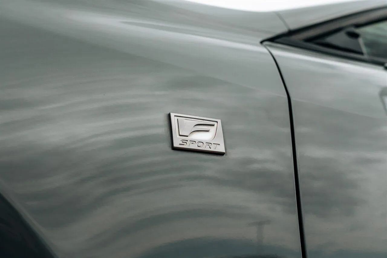 Lexus RC photo 12