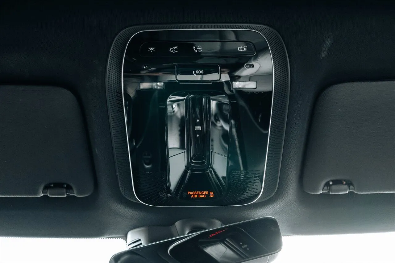 Mercedes-Benz GLC photo 41