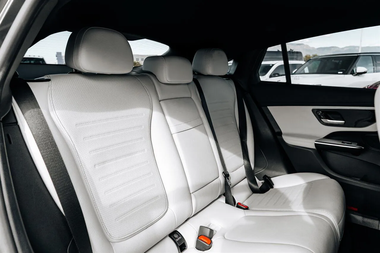 Mercedes-Benz GLC photo 52