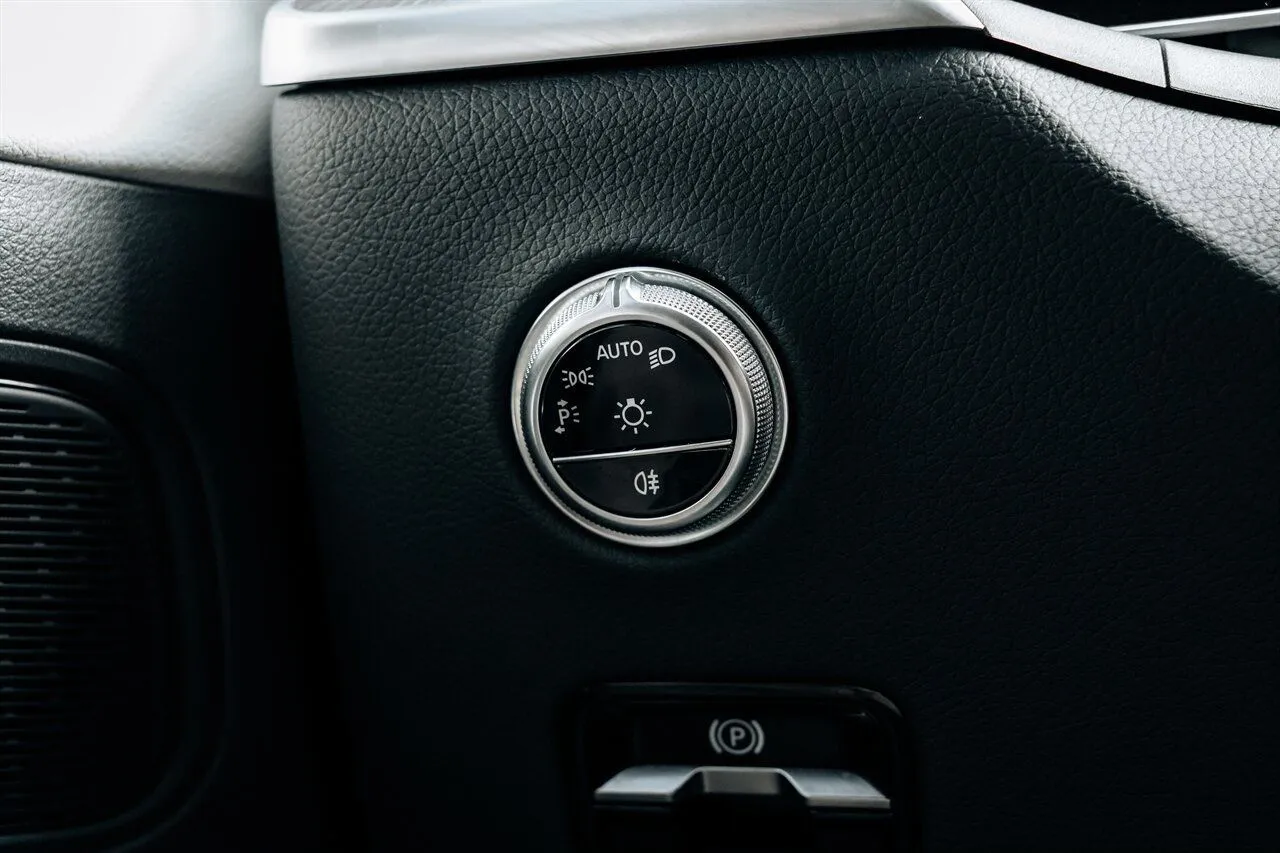 Mercedes-Benz GLC photo 31