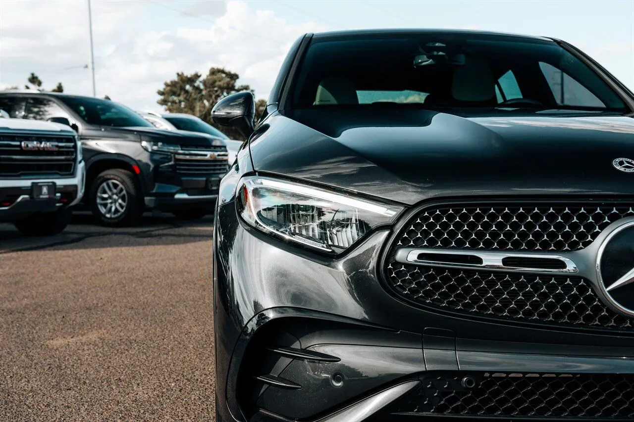 Mercedes-Benz GLC photo 9