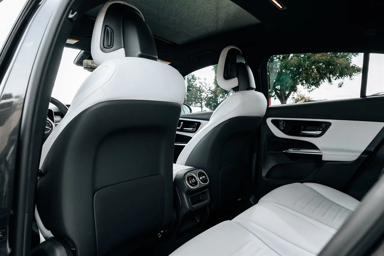 Mercedes-Benz GLC photo 43