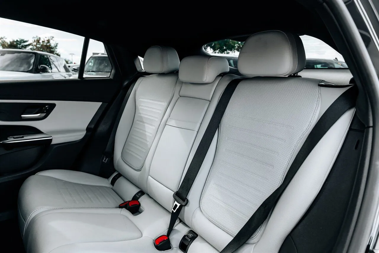 Mercedes-Benz GLC photo 45