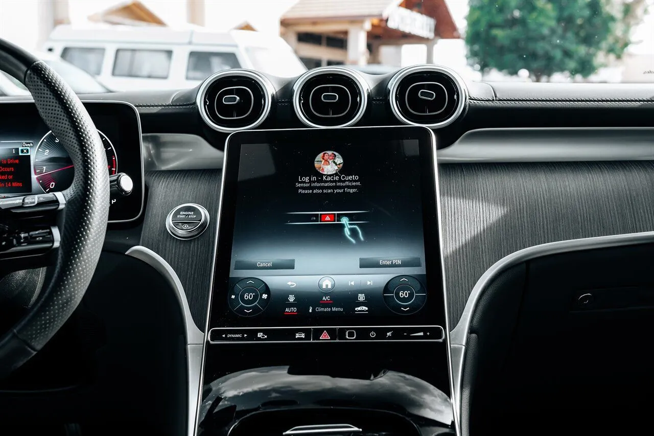 Mercedes-Benz GLC photo 27