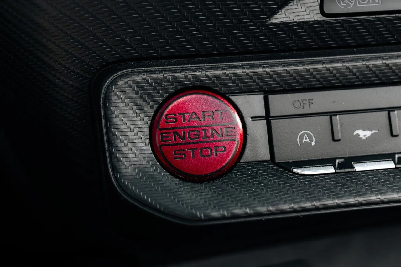 Ford Mustang photo 31