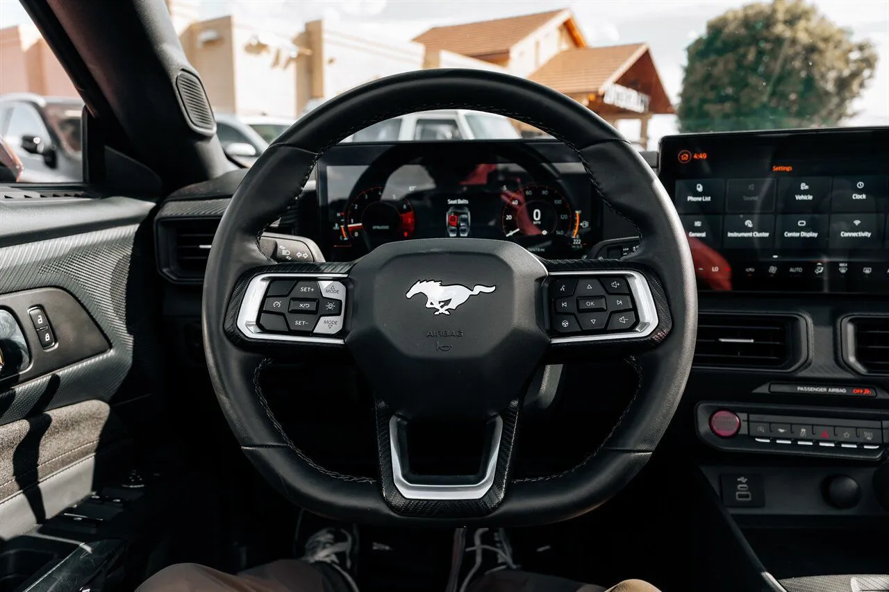 Ford Mustang photo 25