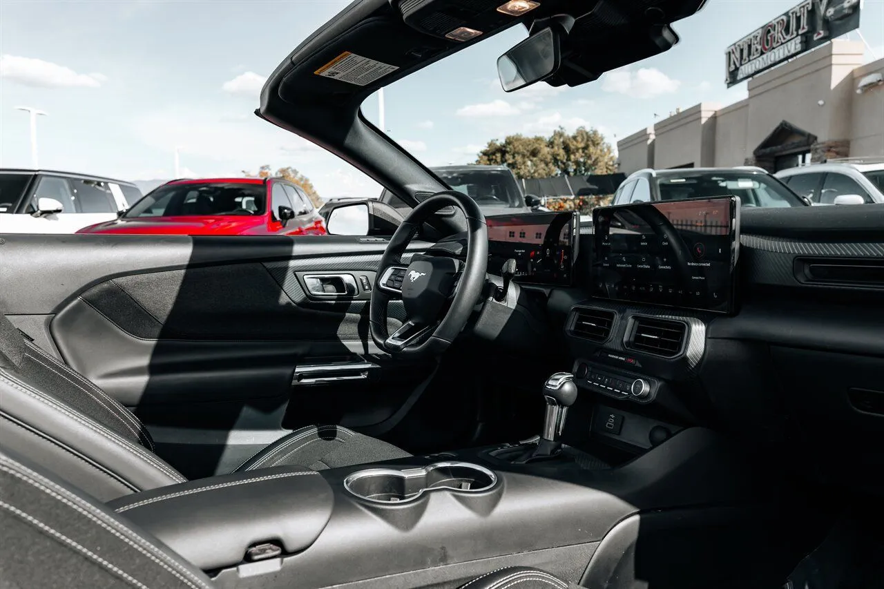 Ford Mustang photo 47