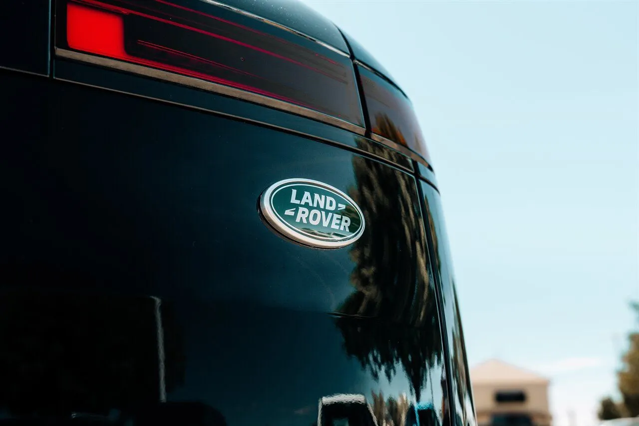 Land Rover Range Rover Sport photo 17
