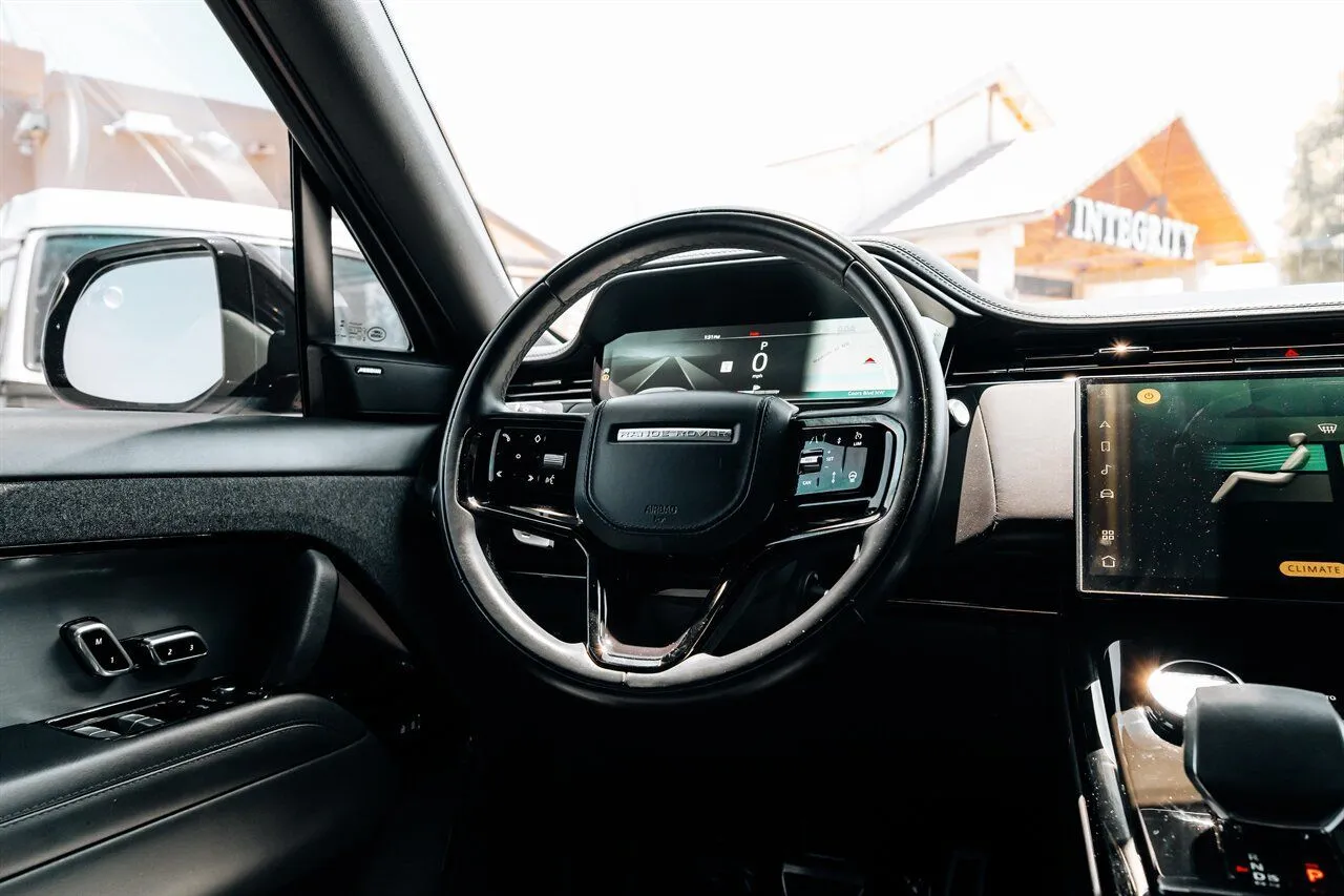Land Rover Range Rover Sport photo 22