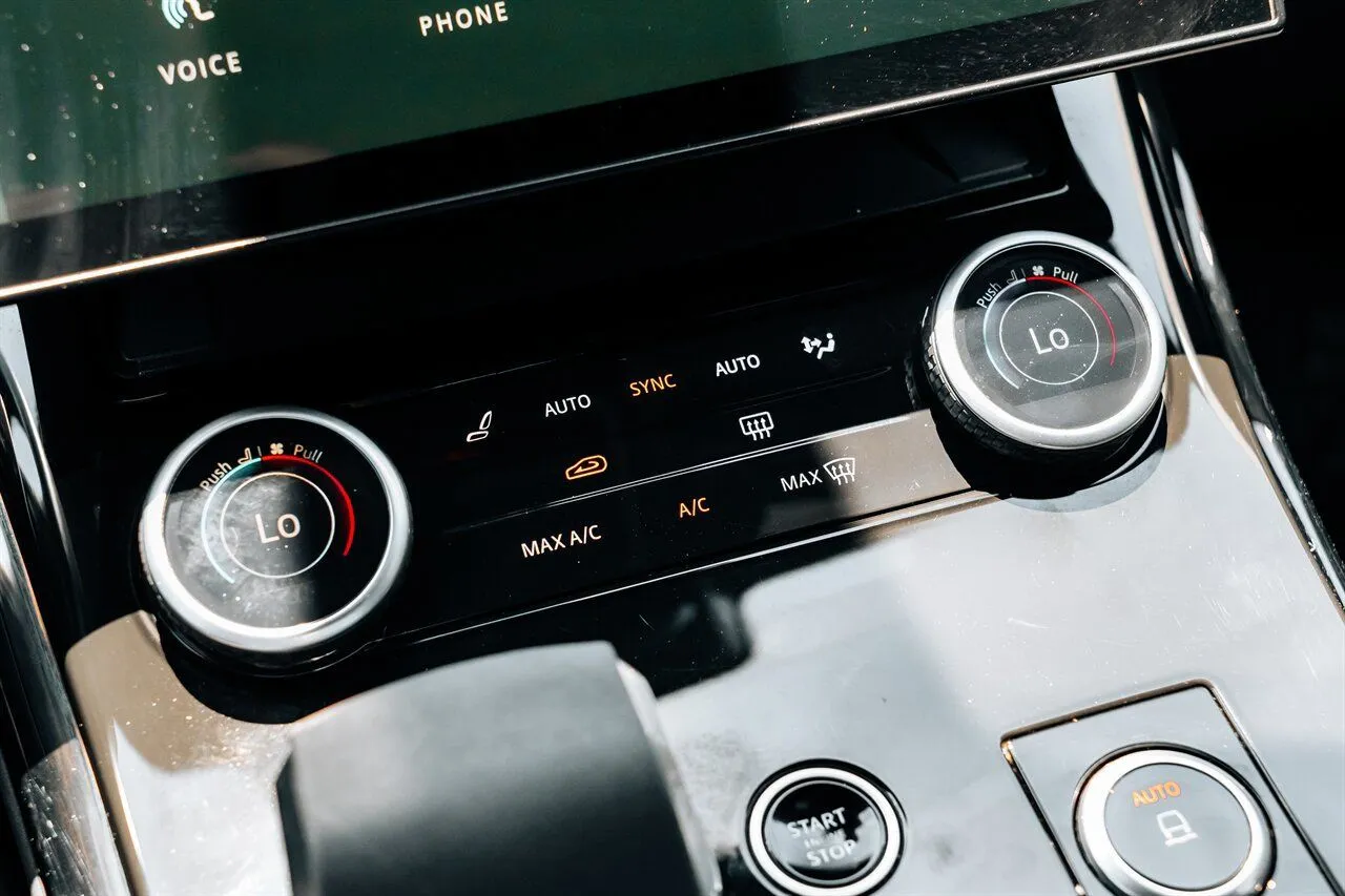 Land Rover Range Rover Sport photo 34