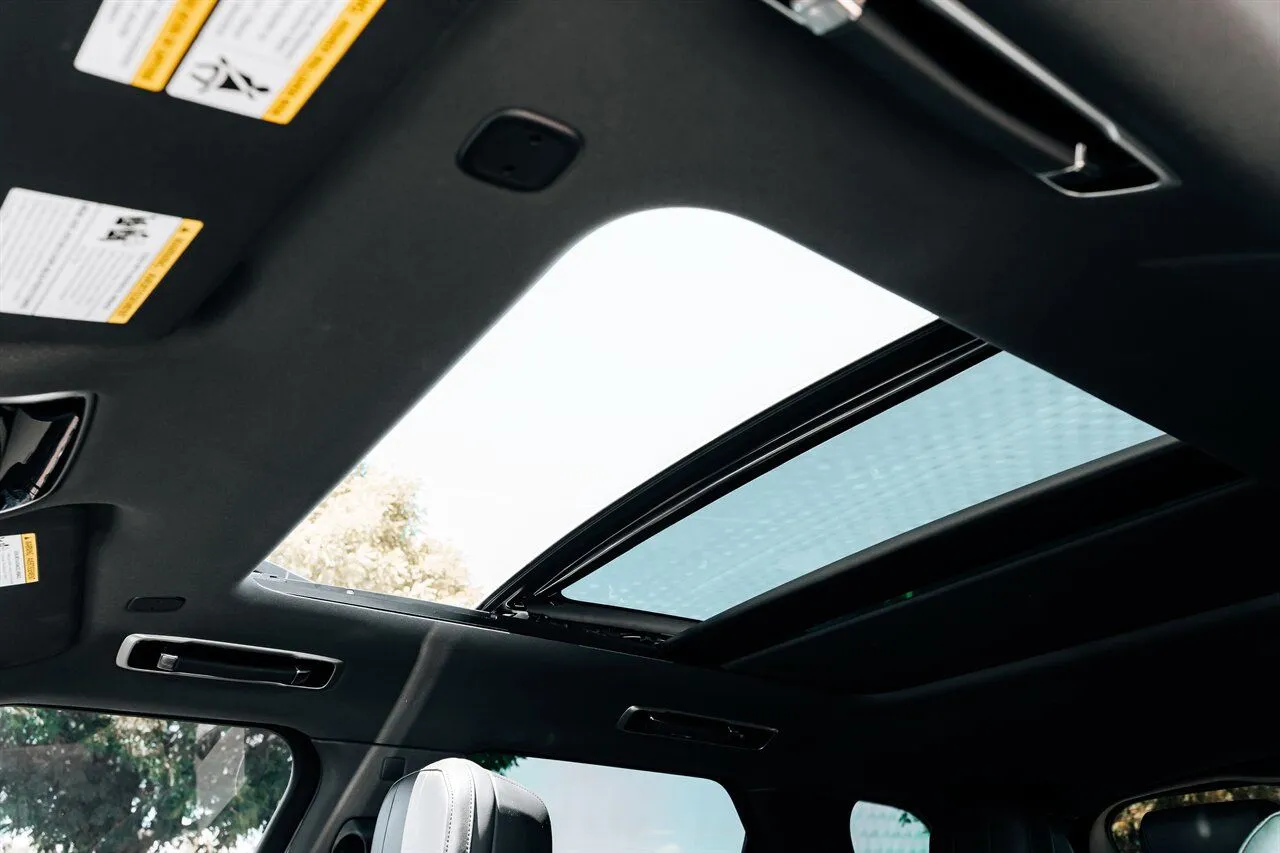 Land Rover Range Rover Sport photo 40