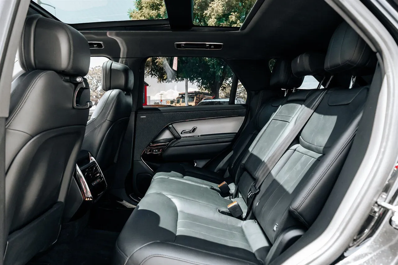 Land Rover Range Rover Sport photo 43