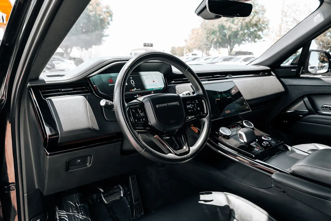 Land Rover Range Rover Sport photo 19