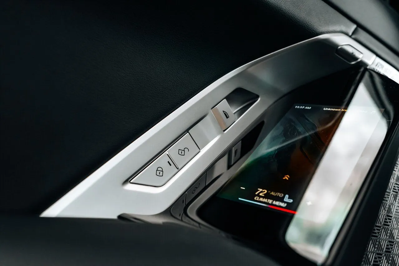 BMW 7 Series photo 45