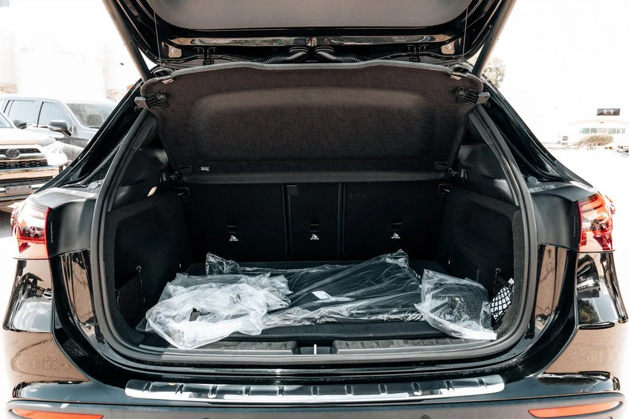 Mercedes-Benz GLA photo 44