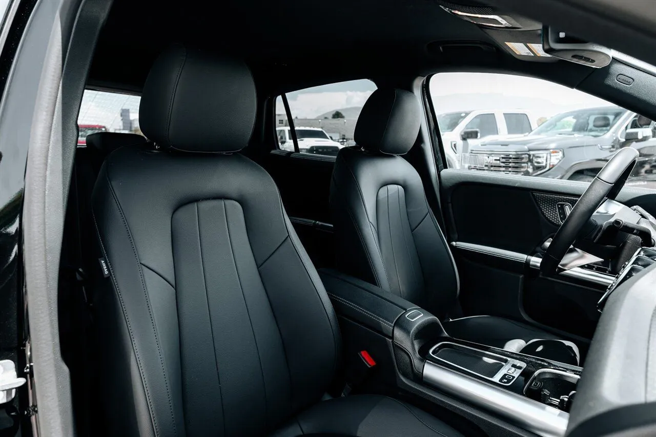 Mercedes-Benz GLA photo 51