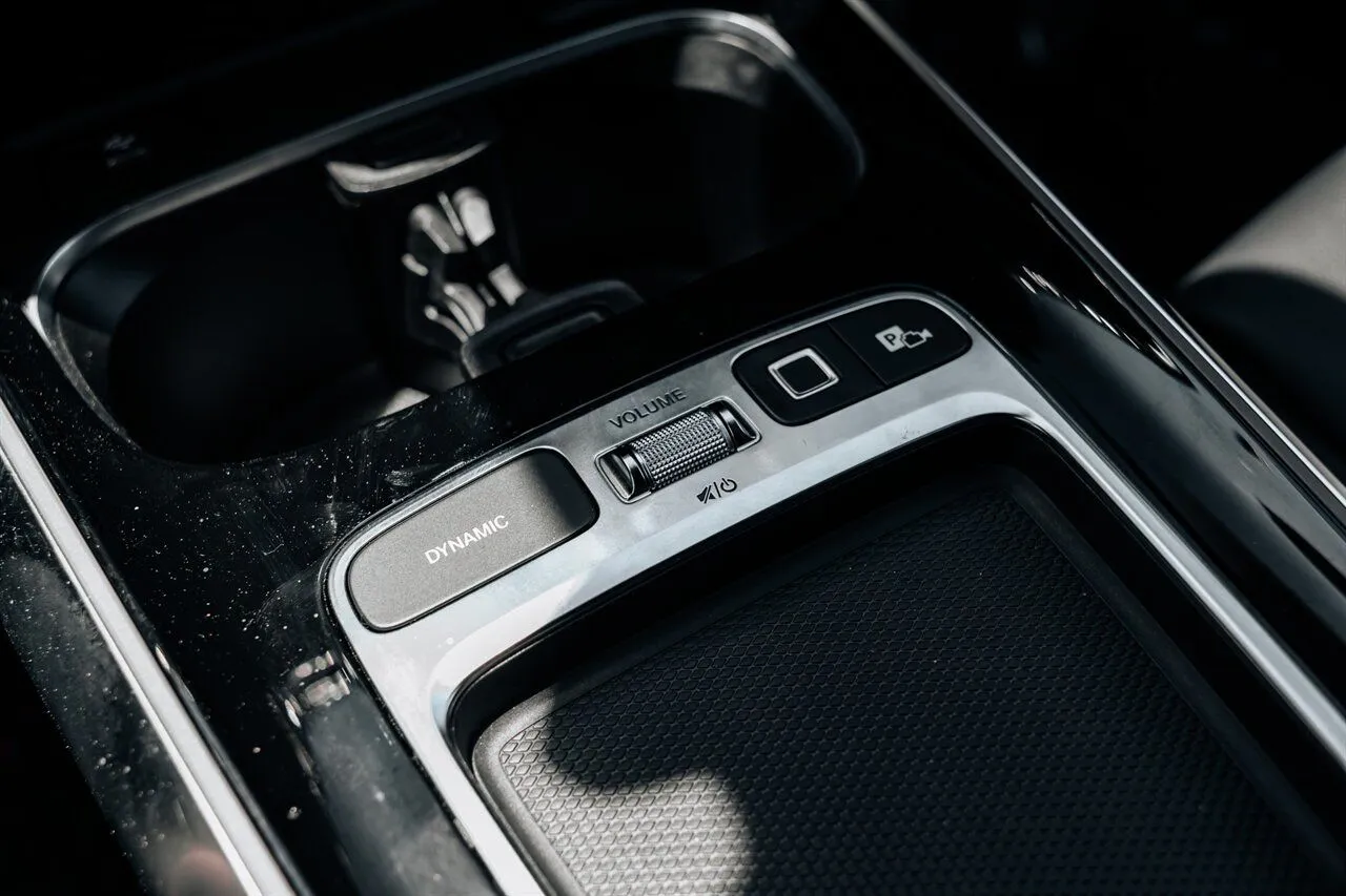Mercedes-Benz GLA photo 37