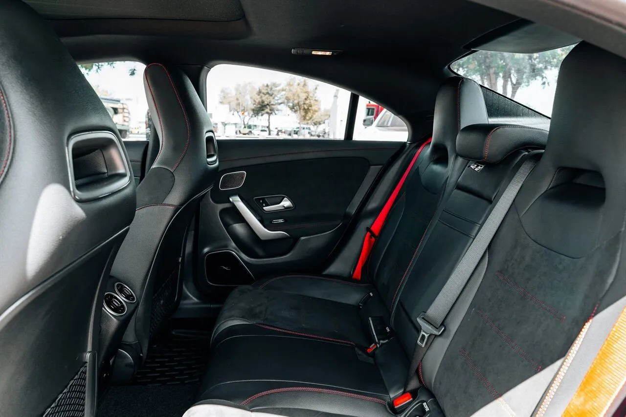 Mercedes-Benz CLA photo 46