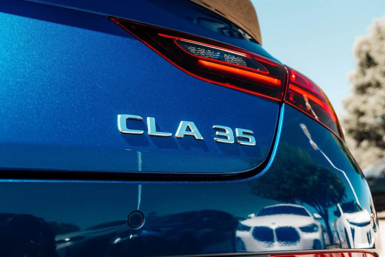 Mercedes-Benz CLA photo 19