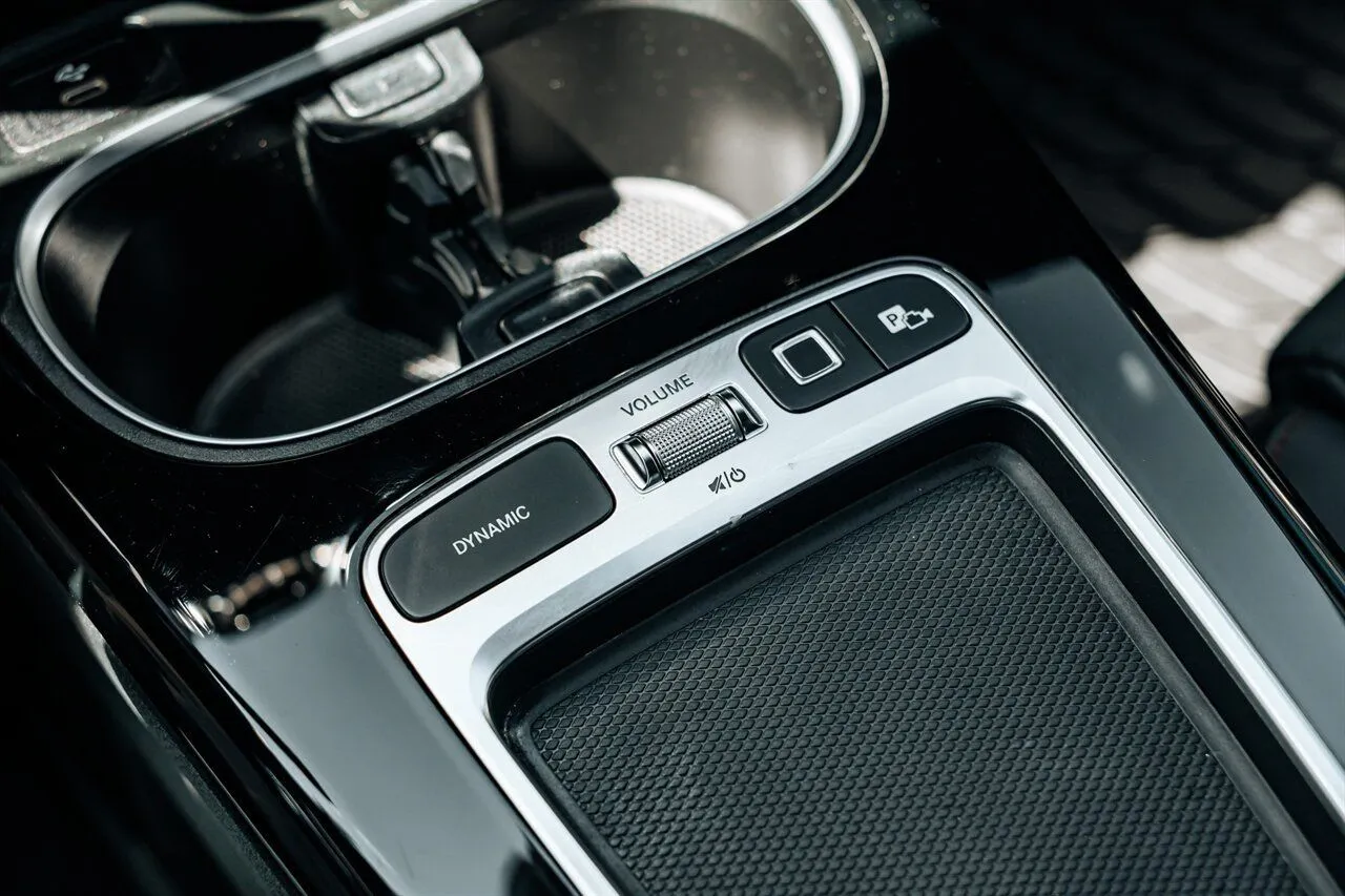 Mercedes-Benz CLA photo 40
