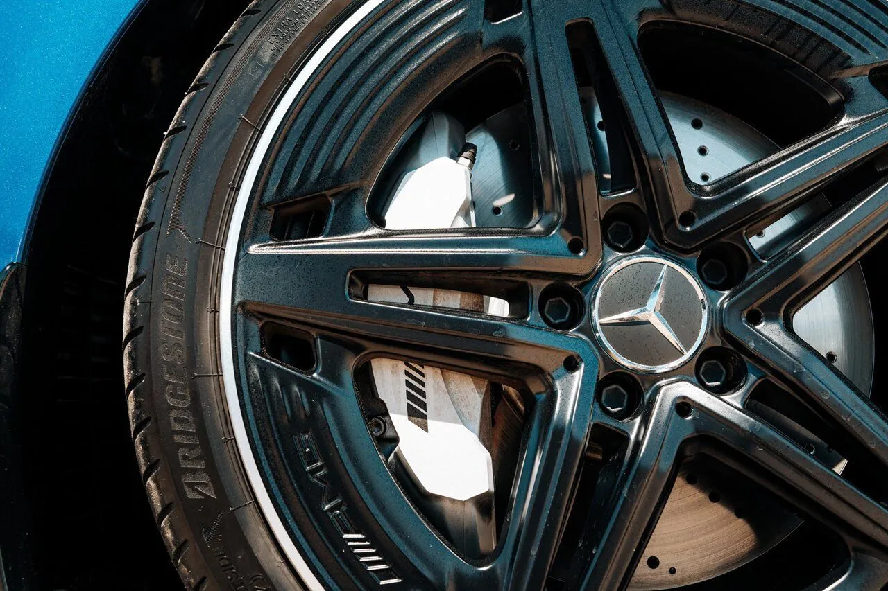 Mercedes-Benz CLA photo 14