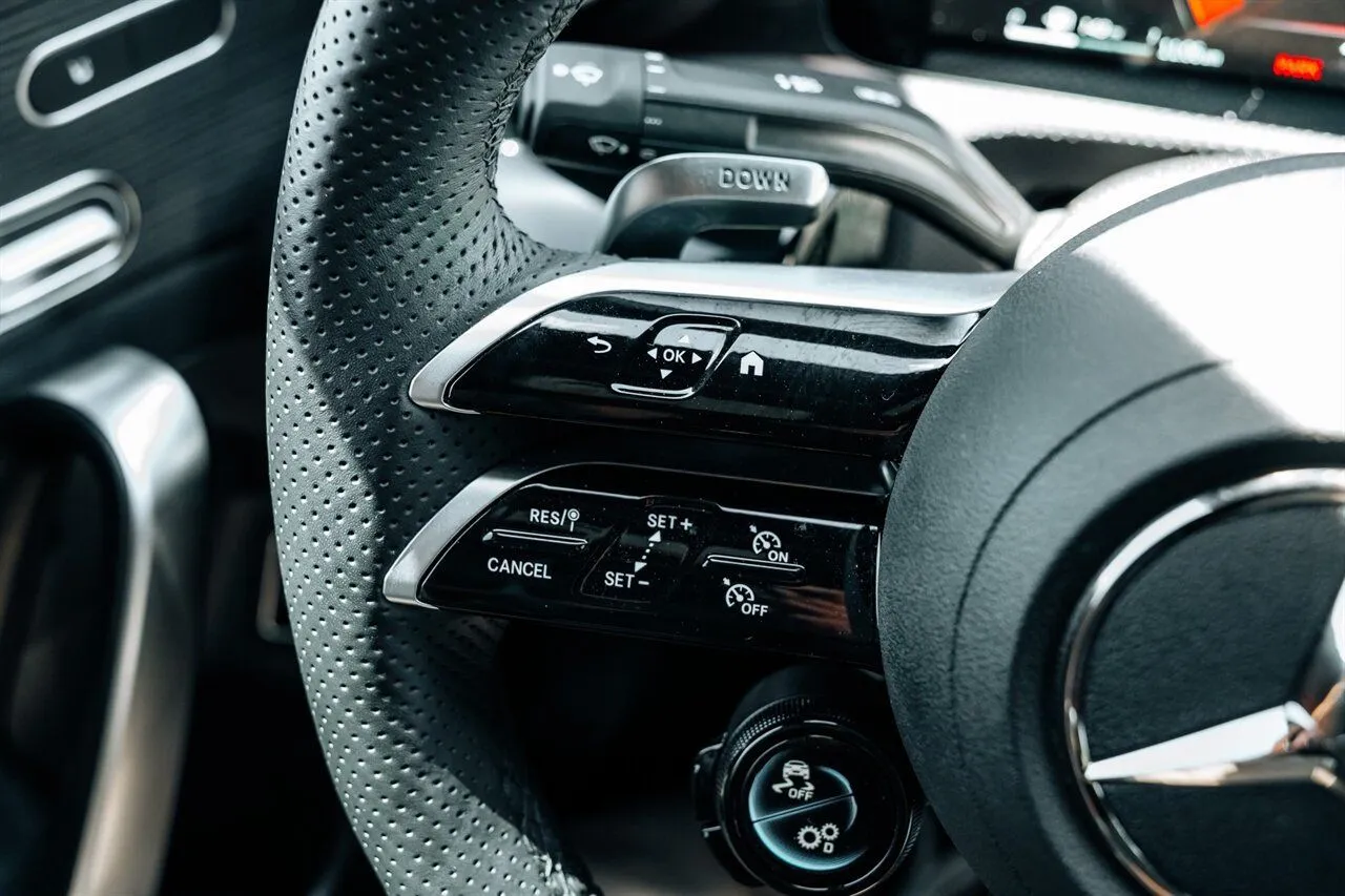 Mercedes-Benz CLA photo 31