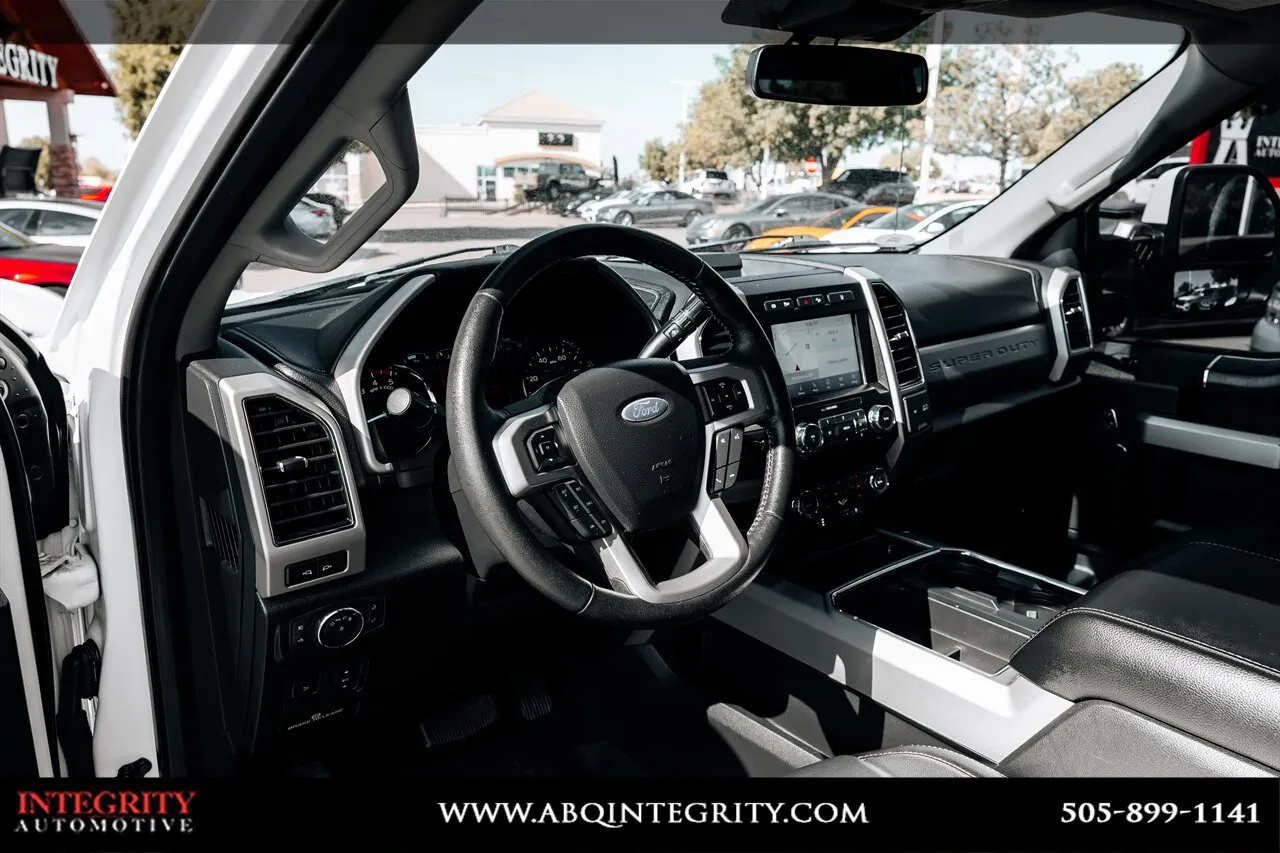 Ford F-250SD photo 20