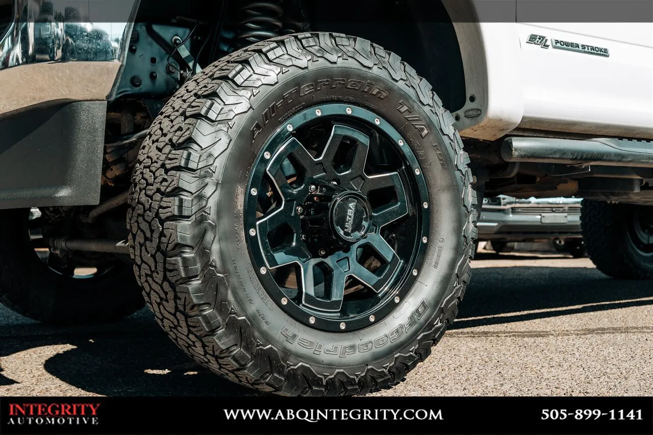 Ford F-250SD photo 13