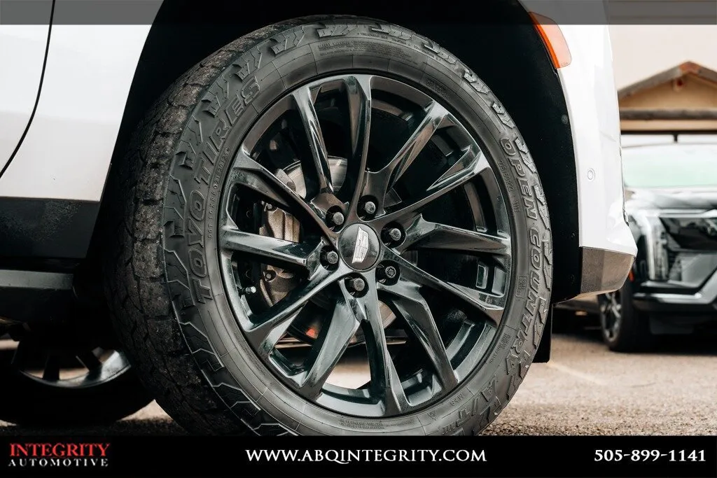 Cadillac Escalade photo 11