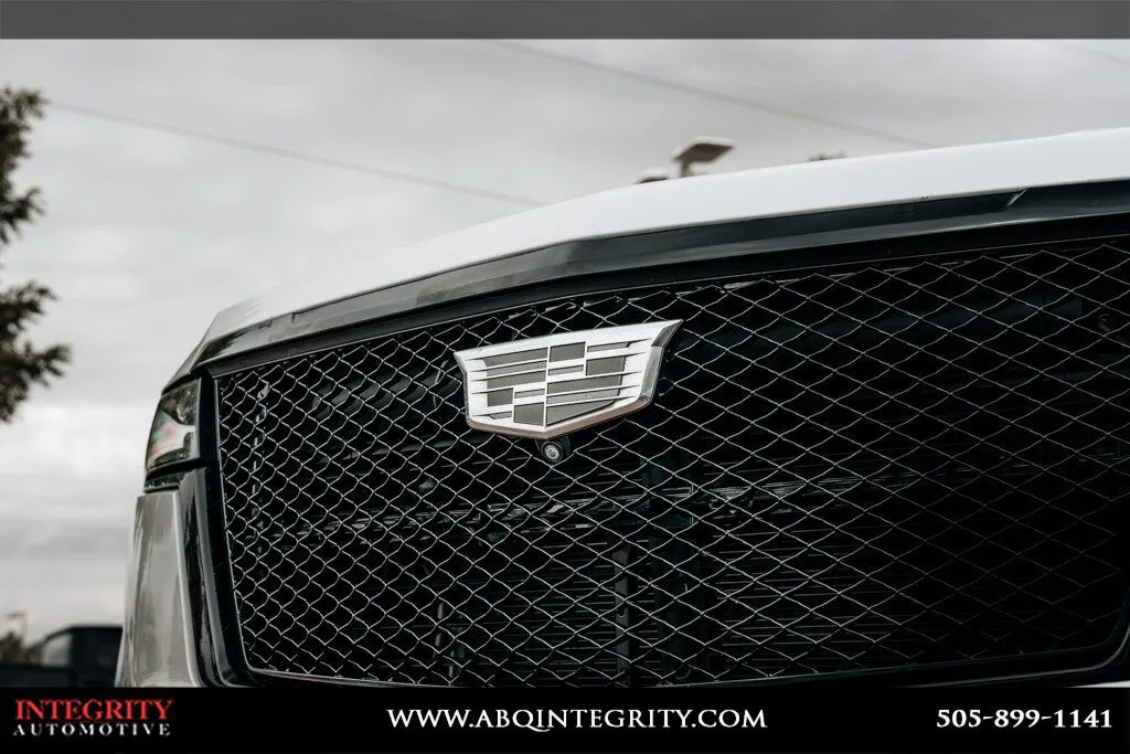 Cadillac Escalade photo 10