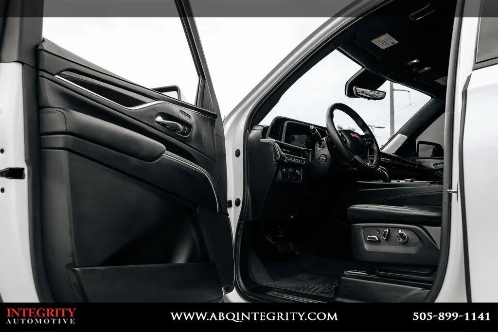 Cadillac Escalade photo 21