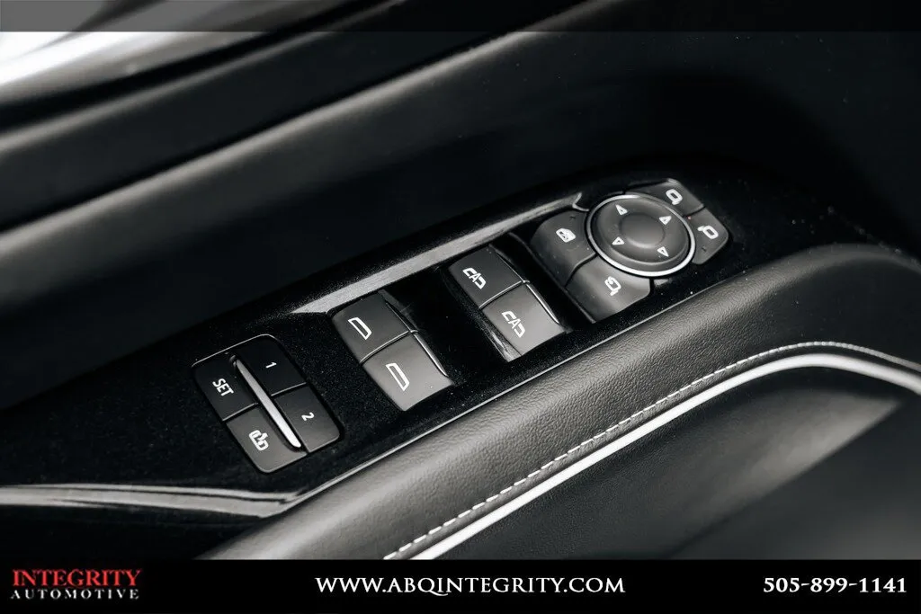 Cadillac Escalade photo 20