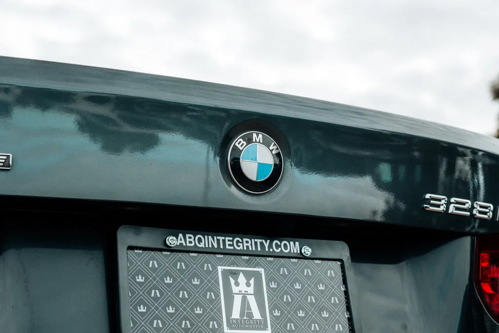 BMW 3 Series photo 16