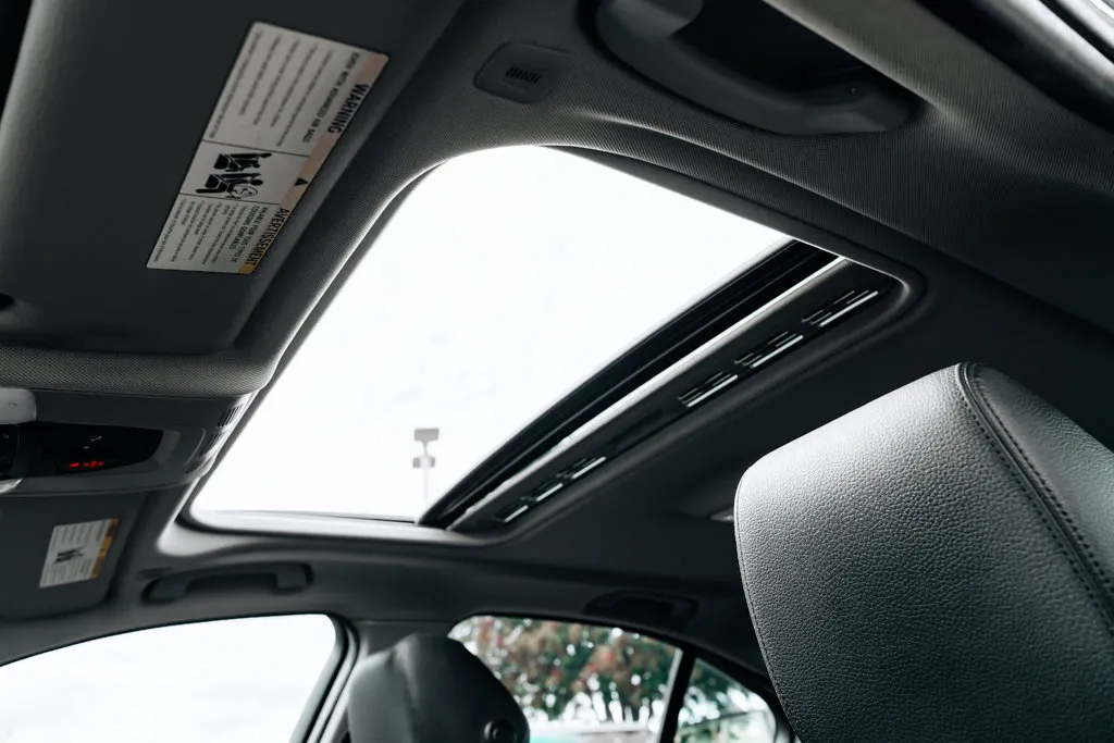 BMW 3 Series photo 38
