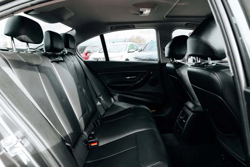 BMW 3 Series photo 48
