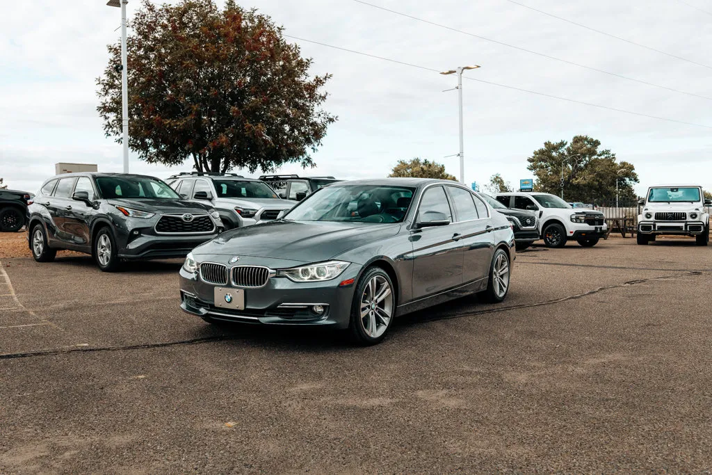 BMW 3 Series photo 3