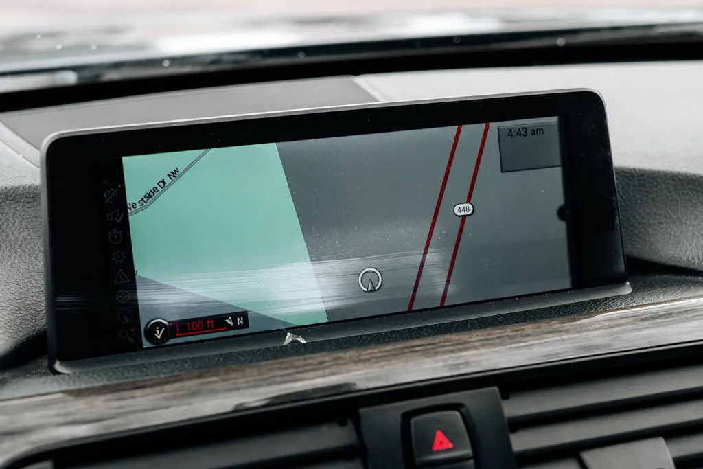 BMW 3 Series photo 29