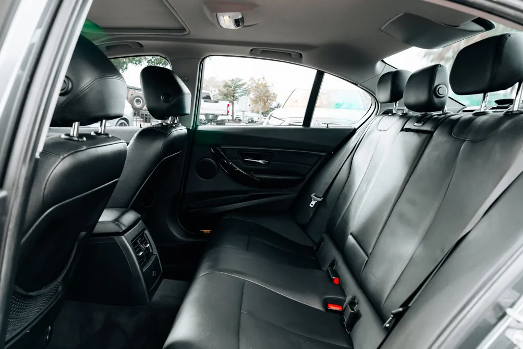 BMW 3 Series photo 41