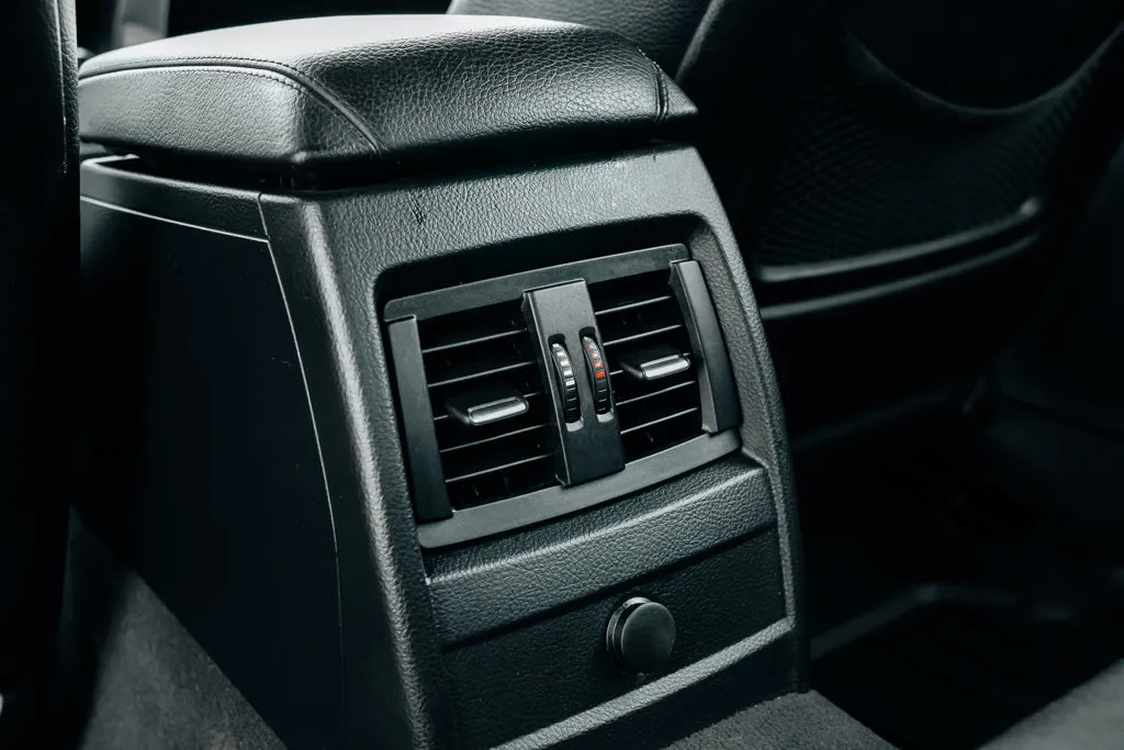BMW 3 Series photo 43