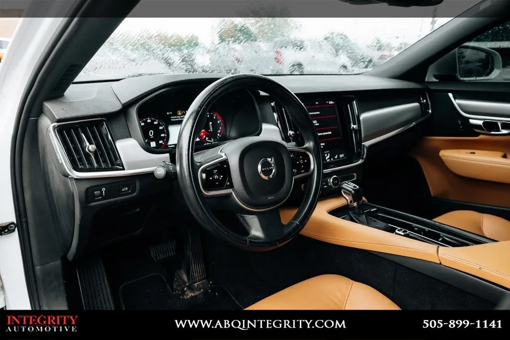 Volvo S90 photo 18