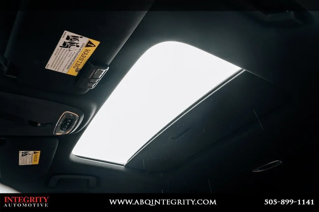 Volvo S90 photo 36