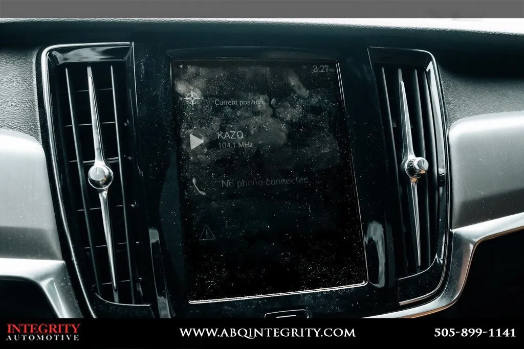 Volvo S90 photo 27