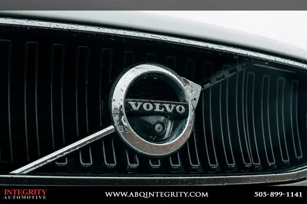 Volvo S90 photo 10