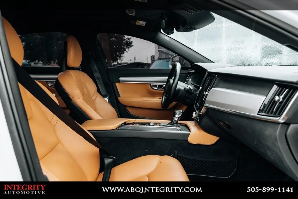 Volvo S90 photo 49