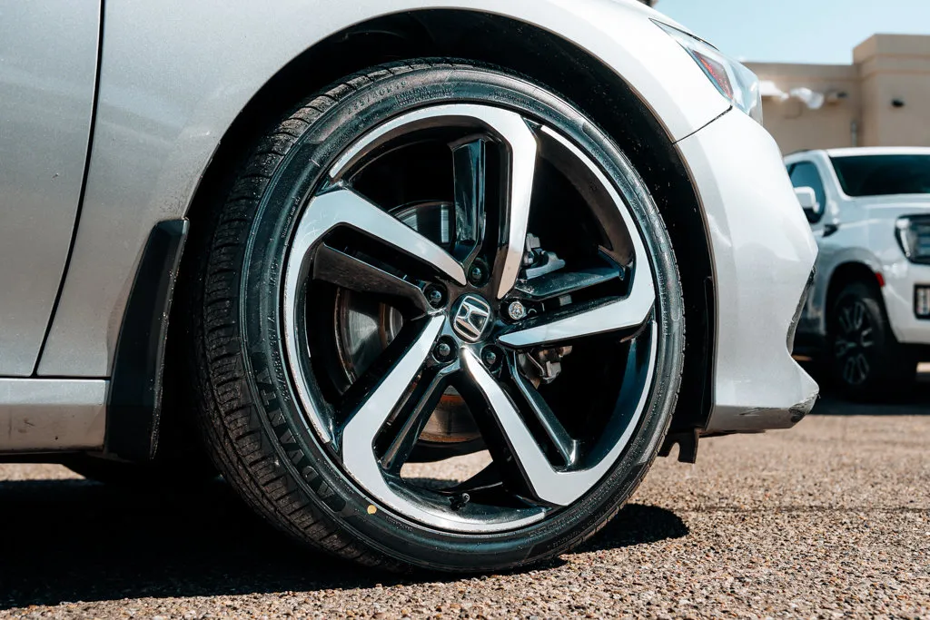 Honda Accord photo 11